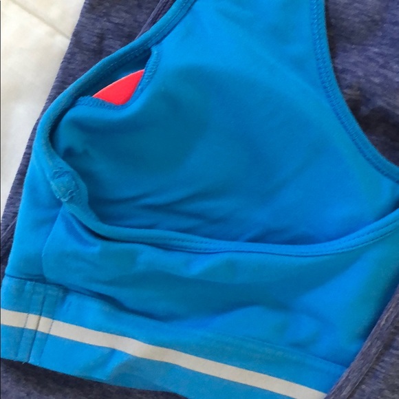 Under Armour Tank - Picture 4 of 4